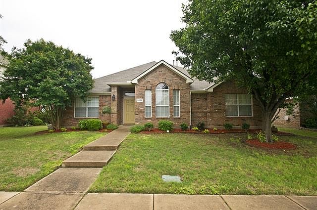 1st image of 5520 Blue Spruce Ln