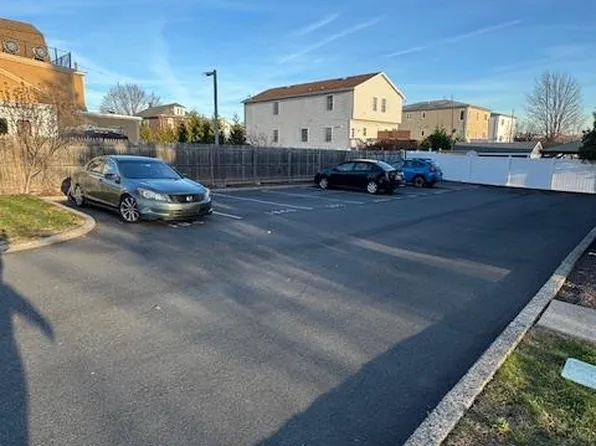 190 Charles Street image 20 of 22