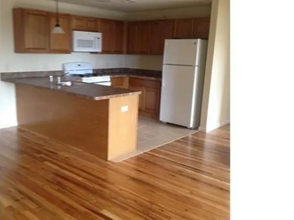 95 Main St, Sayreville, NJ 08872