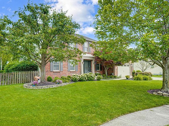 3rd image of 2181 Barnet Ct