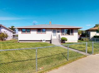1523 W Ella St, Pasco, WA 99301