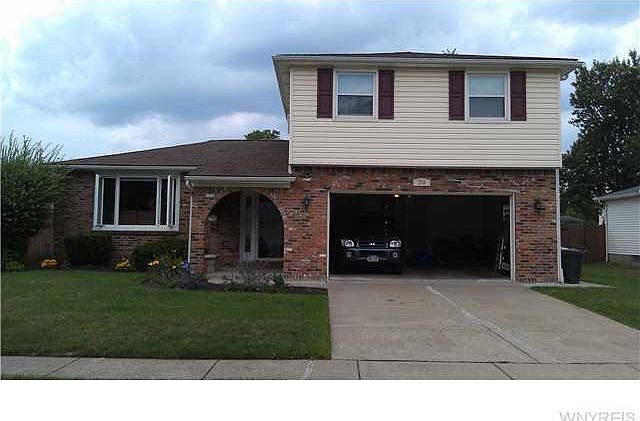 1st image of 70 Croydon Dr