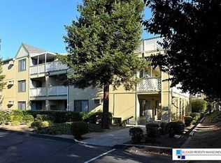 387 E H St, Benicia, CA 94510