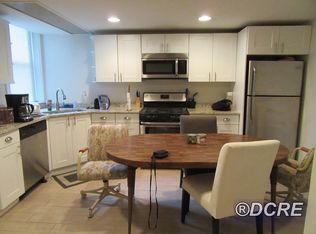 6757 N Sheridan Rd, Chicago, IL 60626