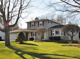 68 Pebble Hill Rd, Fairport, NY 14450