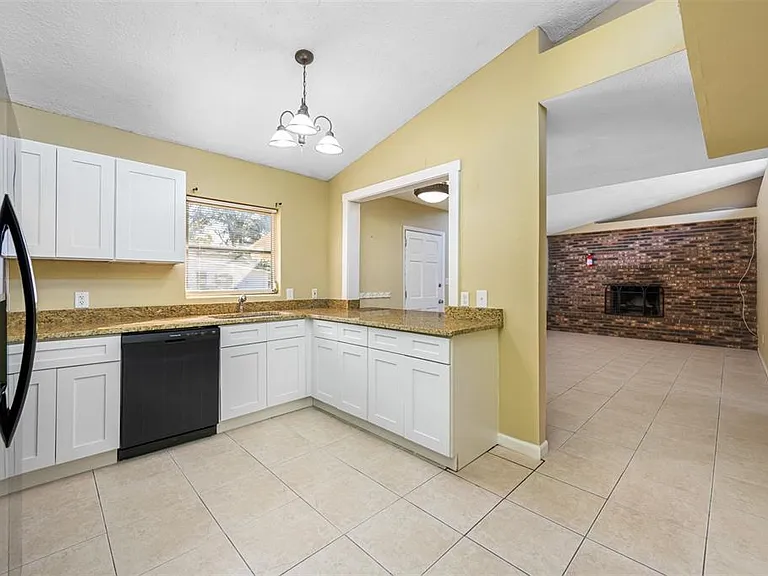 306 Crystal Beach Ave — Photo 4