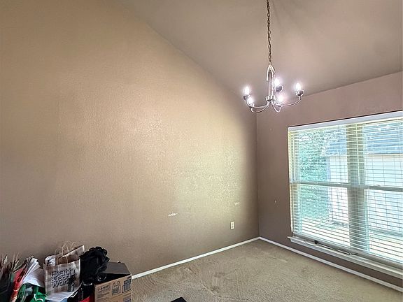 3rd image of 4314 Lorraine Ave