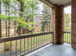 5418 Old Middleton Rd APT 204, Madison, WI 53705