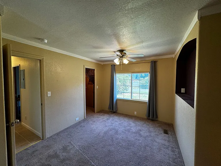 2026 Ridgewood Dr — Photo 13