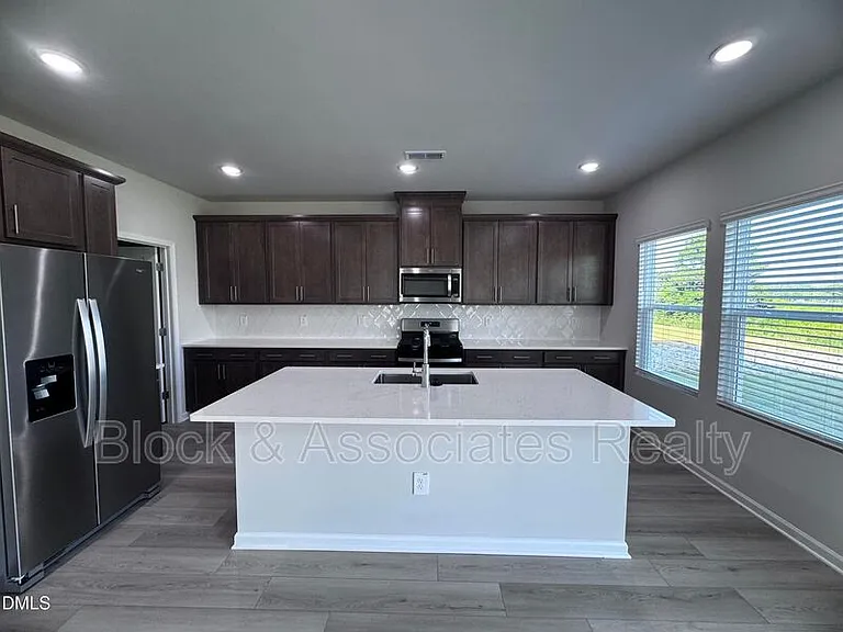 62 Thistle Patch Pl — Photo 6