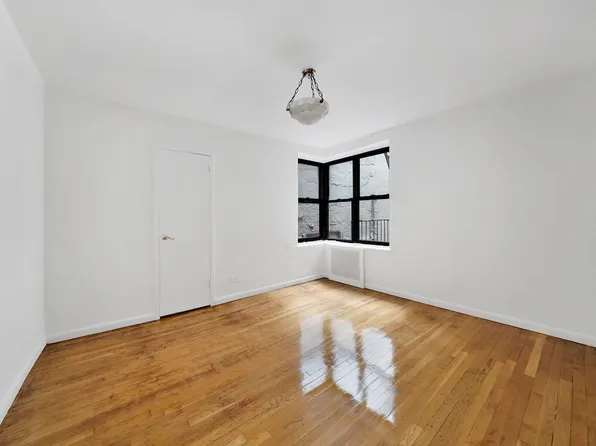 305 East 72nd Street image 6 of 7