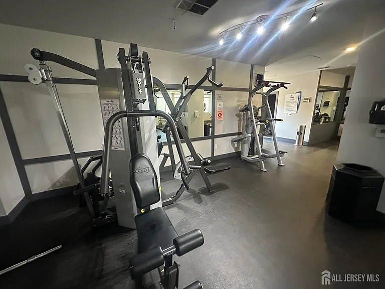 88 Roosevelt Ave #212 — Photo 24