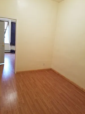 Rented by Space Link Realty | media 2