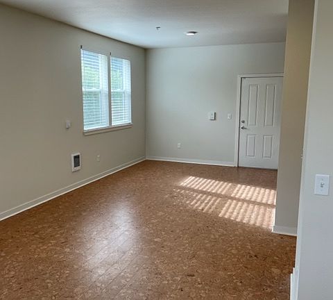 3rd image of 5610 N Greeley Ave #4