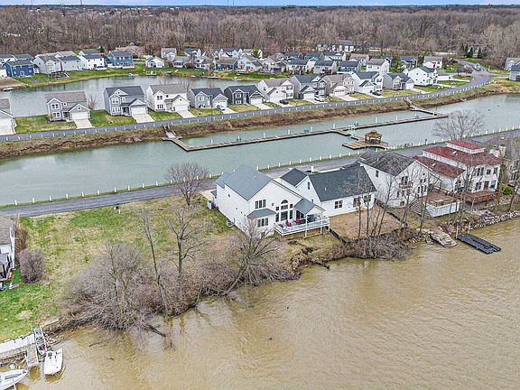 2nd image of 598 Swan River Dr