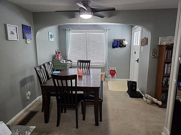 5th image of 720 Neosho St