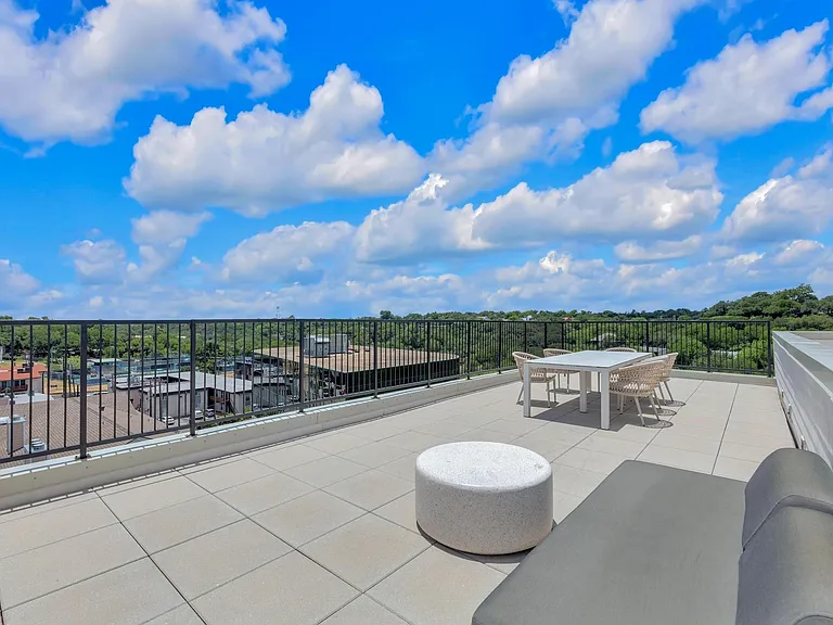 2500 Longview St #323 — Photo 39
