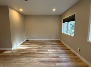 679 Clay St #B, Ashland, OR 97520