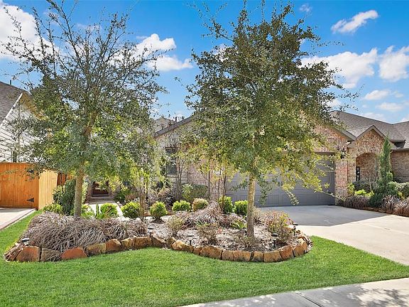 3rd image of 118 Arrowhead Ln