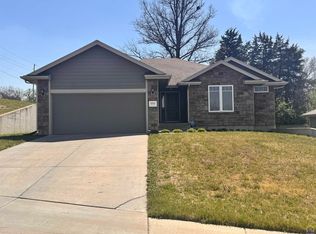 6005 SW 44th St, Topeka, KS 66610