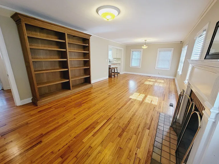 608 Talaflo St — Photo 5