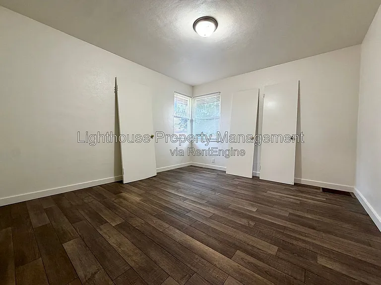 1205 Ottillia St SE #D — Photo 7