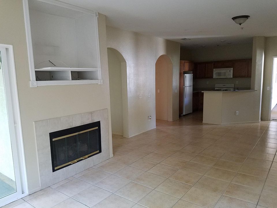 2nd image of 26490 Arboretum Way Unit 1405