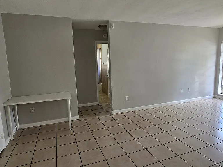19572 NW 29th Pl — Photo 20