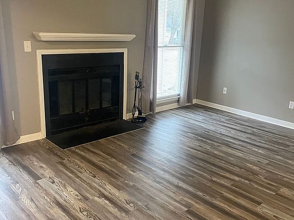 3rd image of 5307 N Oaks Dr