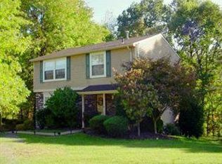 720 Thornwick Dr, Pittsburgh, PA 15243