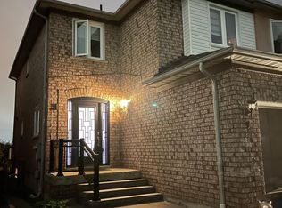 85 October Ln, Aurora, ON L4G 7A1