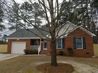 5010 Waterford Dr, Fayetteville, NC 28303