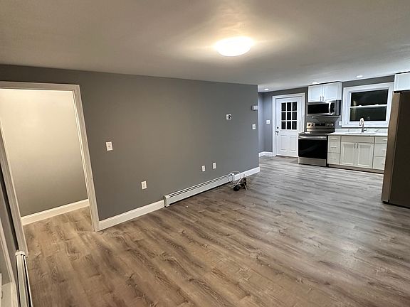 3rd image of 10 Batavia St APT B