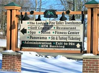 26 N Tahkox Dr, Hazleton, PA 18201