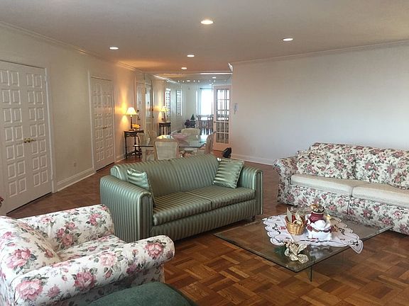 5th image of 16201 Powells Cove Blvd APT 1P