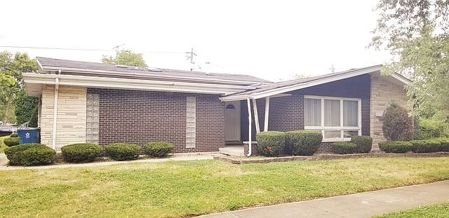 1st image of 16005 Avalon Ave