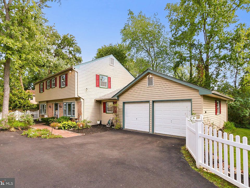 1st image of 7205 Wickford Dr