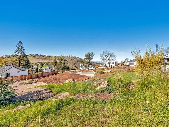 4th image of 3664 Fir Ridge Drive