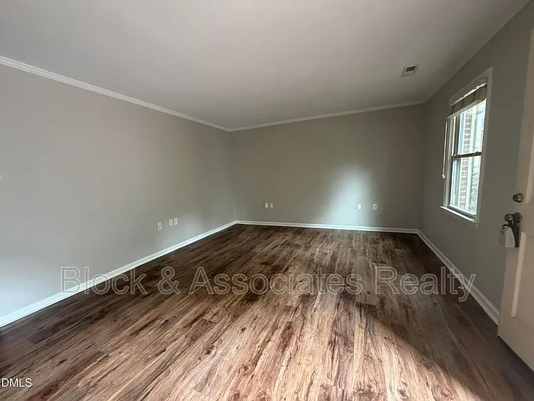 5551 Hamstead Crossing Dr — Photo 10