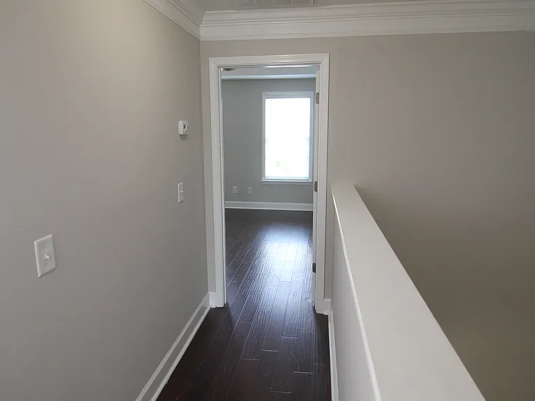 1031 Westhaven Blvd — Photo 9