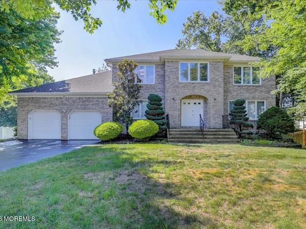 25 Ryan Rd, Marlboro, NJ 07746