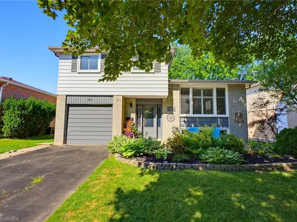 93 Winding Way, Brantford, ON N3R 6A4