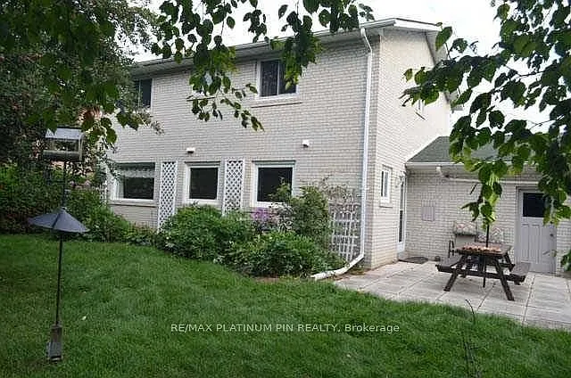 61 Snowcrest Ave #BASEMENT — Photo 8