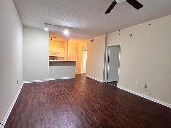 3rd image of 780 S Sapodilla Avenue #101