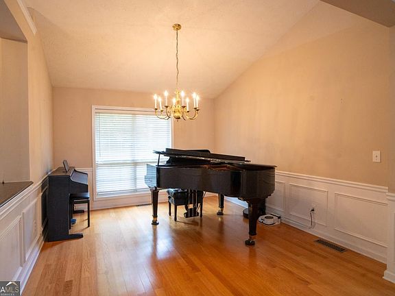 4th image of 3604 Dunbar Ln