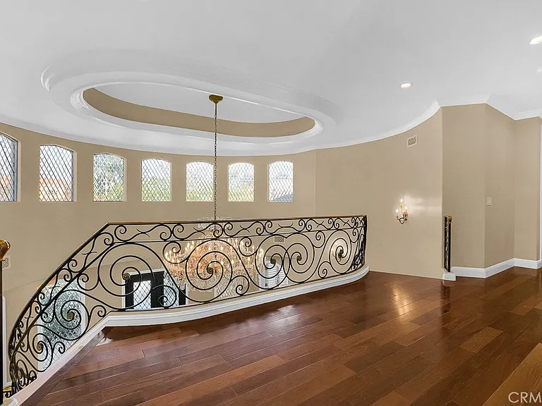 25504 Colette Way — Photo 30