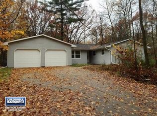 889 Sunbeam Cir, Oneida, WI 54155