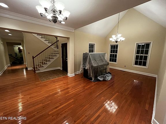 5th image of 216 Franklin Pl