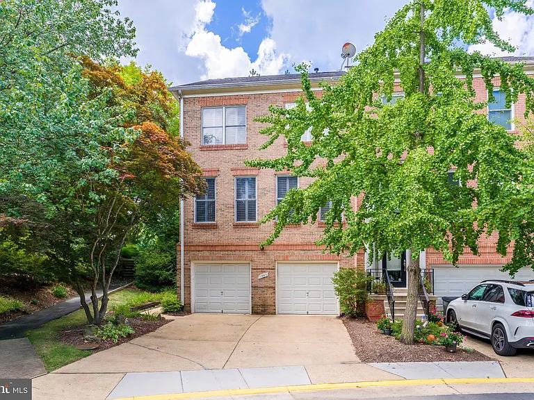 11485 Waterhaven Ct — Photo 2