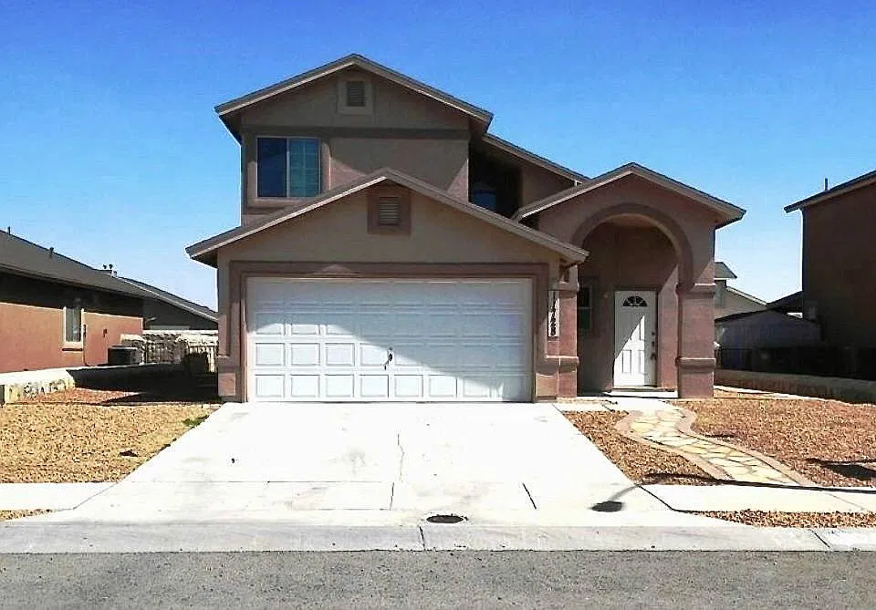 11728 Mesquite Bush Dr